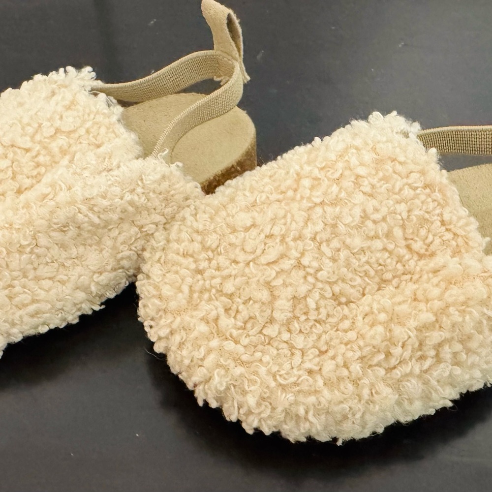 Carters Cozy Cream Baby Shoes 3-6m - Picture 2 of 5